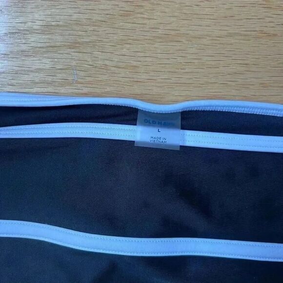 Black and White Large high waisted bikini bottoms form Old Navy - Picture 2 of 3